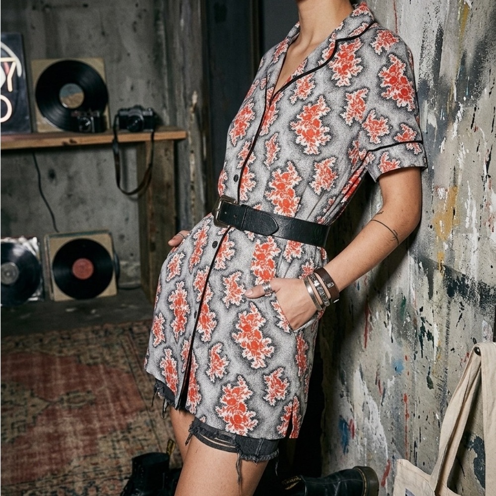 Topshop Floral Shirt dress Women Size 6 Button Front Short‎ Sleeve